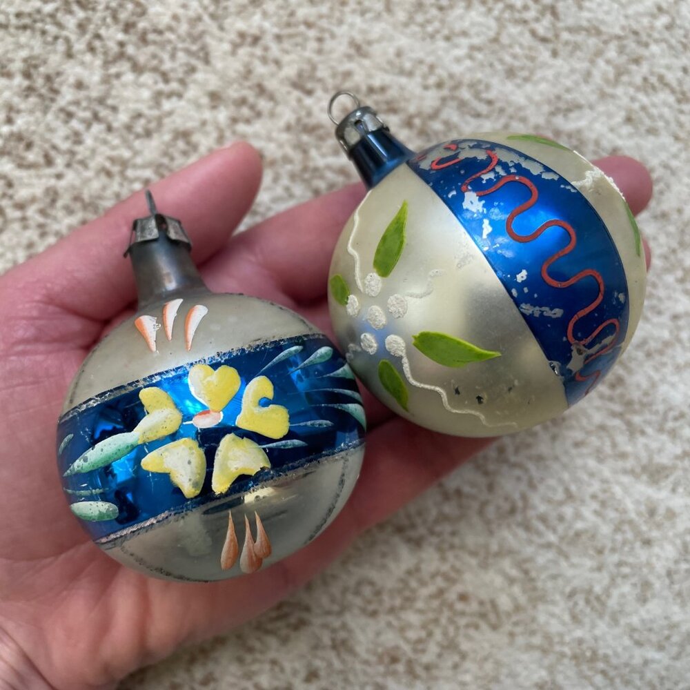 Vintage Christmas Poland Ornaments Balls Pair Silver Blue Mid Century 2